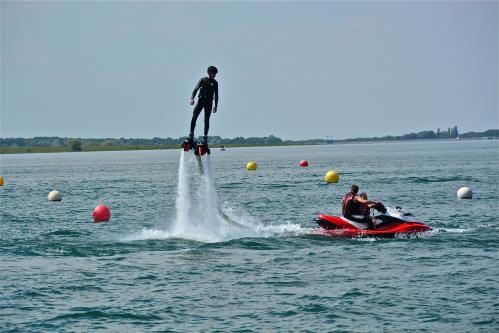 Alain Burde : Jet ski Der